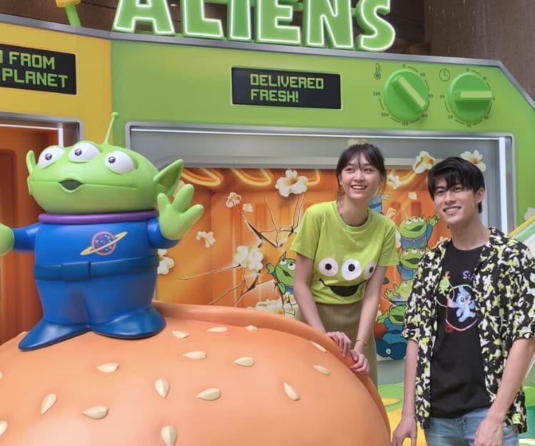 【#sheGO】「Disney 史迪仔 VS Pixar 三眼仔」時代廣場美食對壘
