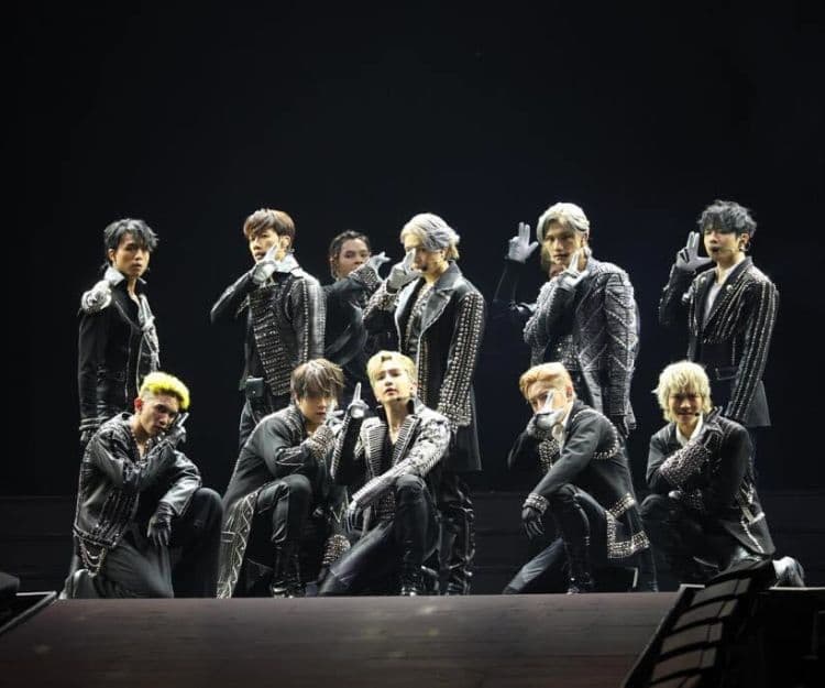盤點兩次MIRROR演唱會7大不同之處：舞台從簡、姜神合體、1位成員竟沒有合作舞台！