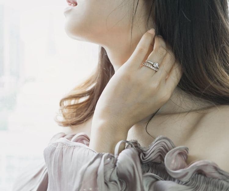 戴錯隨時斬錯桃花？戒指戴法大公開：結婚、單身戴邊隻手指？守財要戴XX！參加婚禮戴戒指都有禁忌？