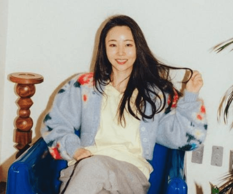 NewJeans之母閔熙珍與HYPE公司3大爭議：拖延NewJeans出道、與巫婆討論成員Danielle？ 網民指閔熙珍推卸責任