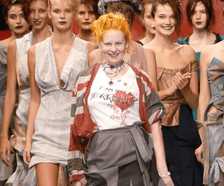 【#shebrands】永遠的龐克教母Vivienne Westwood！關於西太后傳奇人生及品牌6件事：土星標誌靈感來源、1設計受爭議！