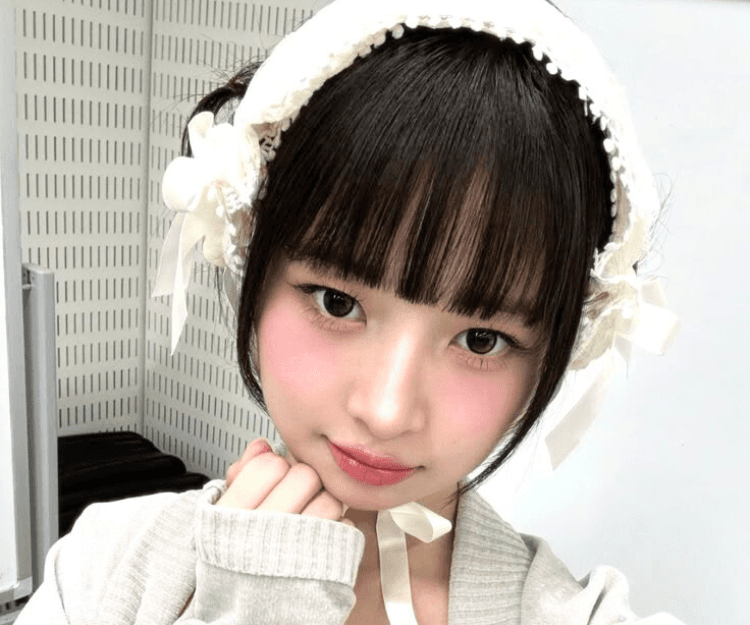 瀏海女生最怕早起出現大分岔！4大瀏海整理方法令頭髮歸位：頑固頭髮如何弄濕吹直？必知瀏海貼2大作用！